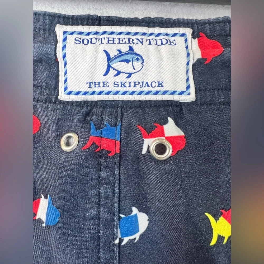 Nautical Flag Swim Trunk Yacht Blue by Southern Tide XXL 6 In Inseam H15‎